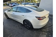 $15990 : Tesla Model 3 2018 Long Rang thumbnail