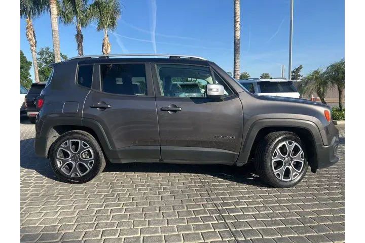 $11995 : Jeep Renegade 2017 Limited 4 image 5