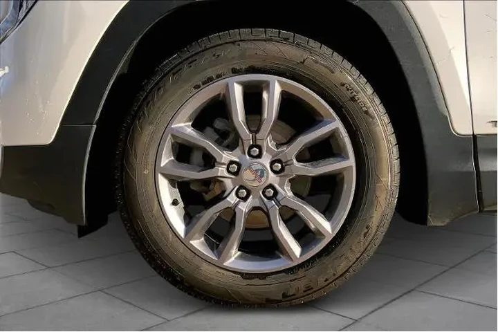 $20381 : GMC Terrain 2022 SLT 4dr SUV image 10