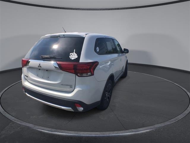 $11500 : PRE-OWNED 2016 MITSUBISHI OUT image 8