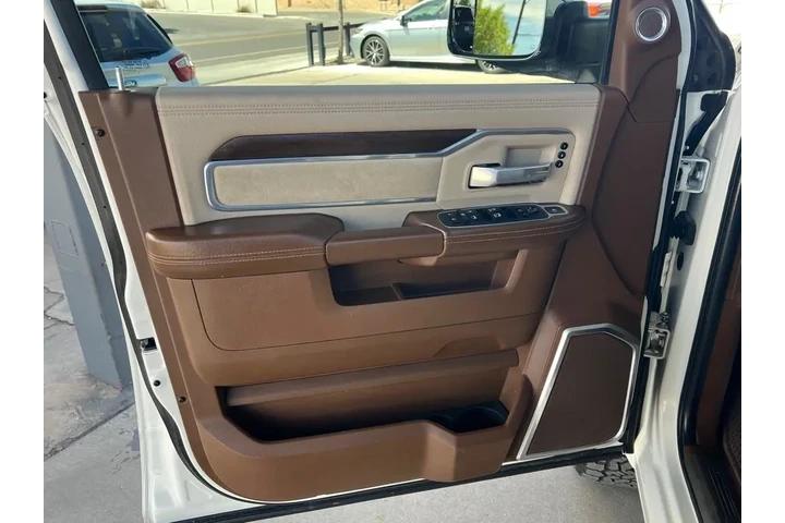 2022 RAM 2500 Laramie Mega Ca image 10