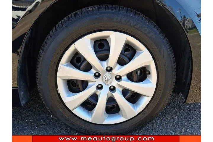 $20634 : Toyota Corolla 2024 LE 4dr S image 5