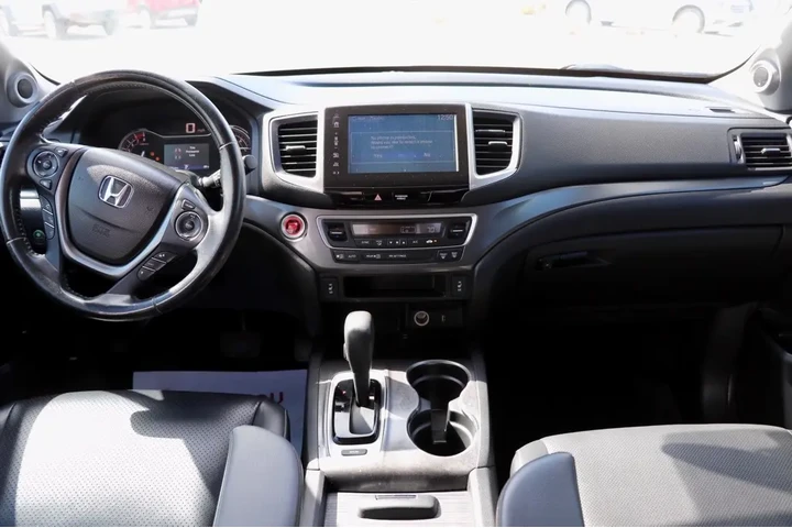 2017 Ridgeline image 2