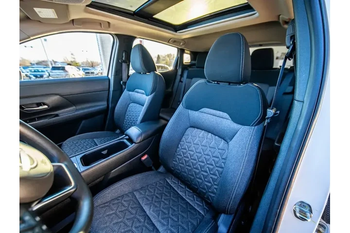 $19488 : Nissan Kicks 2025 SV 4dr Cro image 8