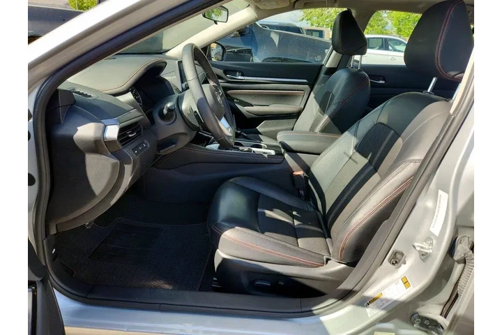 $22998 : Nissan Altima 2023 2.5 SR 4d image 10