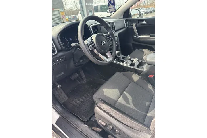 $14990 : Kia Sportage 2021 AWD LX 4dr image 8