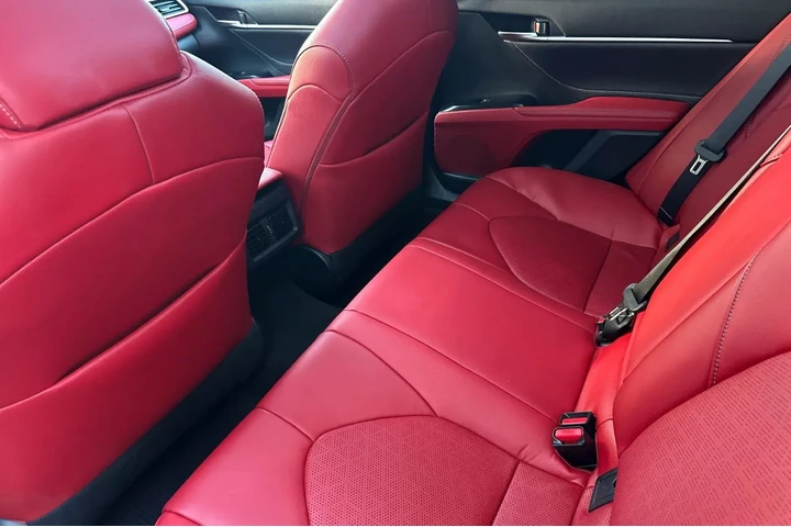 $24500 : Toyota Camry 2018 XSE V6 4dr image 8