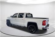 $19484 : Pre-Owned 2017 Sierra 1500 SLE thumbnail