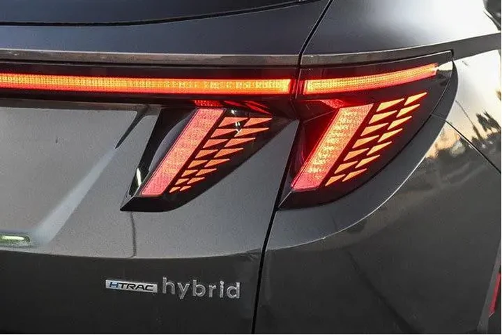 Hyundai TUCSON Hybrid 2023 A image 9