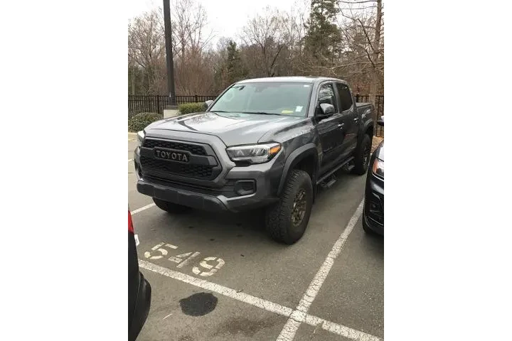 $37588 : Toyota Tacoma 2023 4x4 TRD P image 2