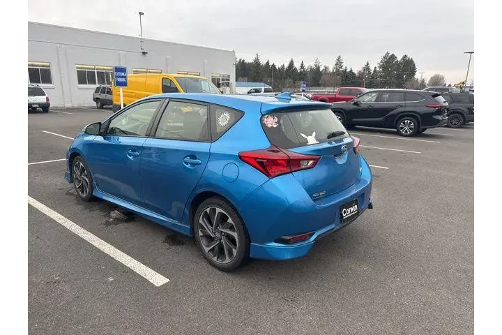 $10989 : Scion iM 2016 4dr Hatchback image 6