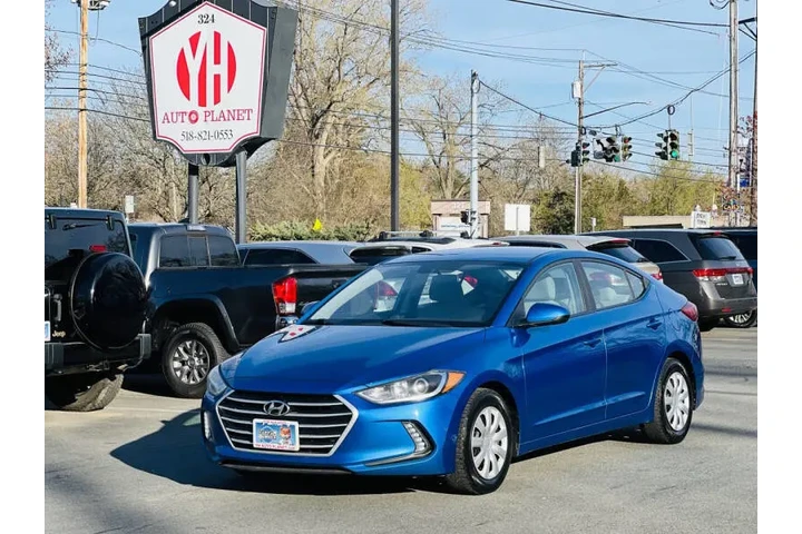 $7995 : 2017 Elantra SE image 3