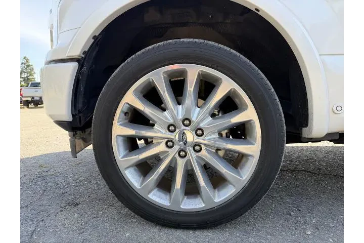 $32000 : Ford F-150 2018 4x4 XLT 4dr image 9