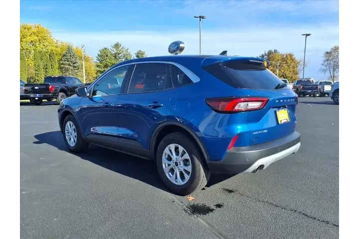 $25293 : Ford Escape 2023 AWD Active image 6