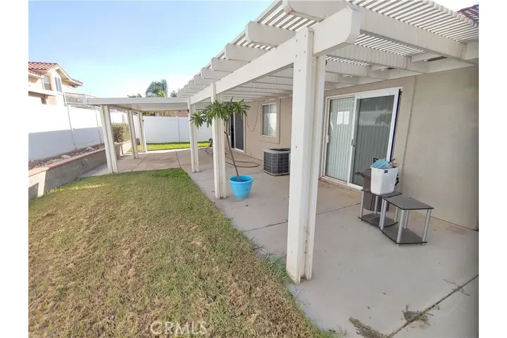 $2650 : BELLFLOWER  CASA 3 RECÁMARAS image 2