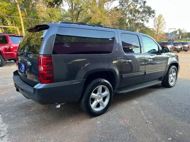 $13999 : 2010 Suburban LT image 7