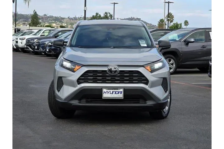 $22390 : Toyota RAV4 2022 LE 4dr SUV image 3