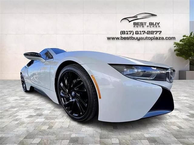 $67995 : 2017 BMW I8 COUPE 2D2017 BMW image 10