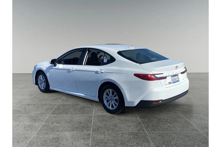 $29688 : Toyota Camry 2025 SE 4dr Sed image 3