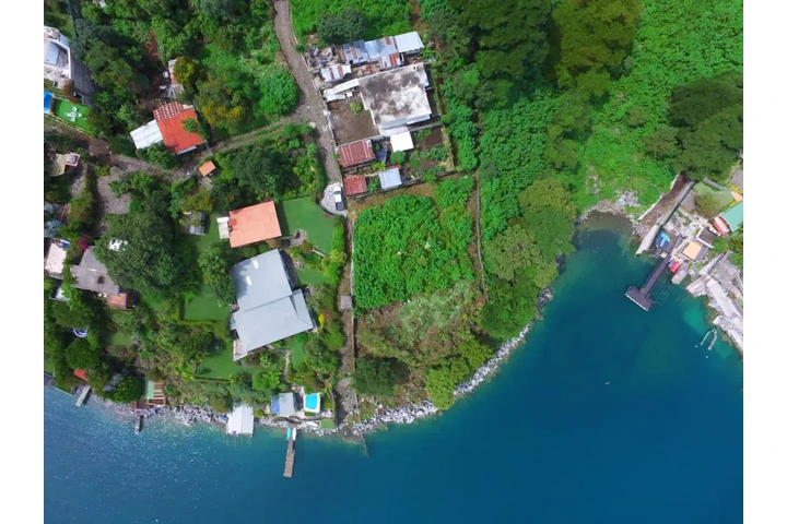 $560000 : HERMOSO TERRENO FRENTE AL LAGO image 2