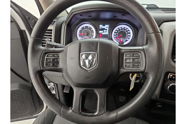 $19998 : Ram 1500 Classic 2021 4x2 Tr image 10