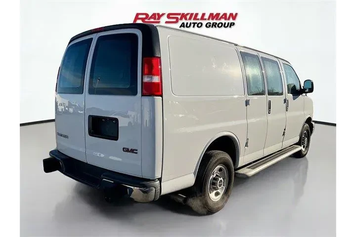 $34975 : GMC Savana 2024 2500 3dr Car image 7