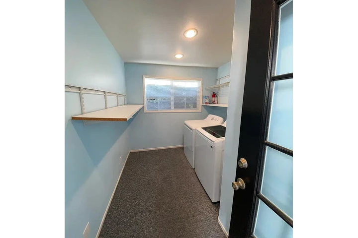 $800 : Home Rent ..Corona Del Mar, CA image 7