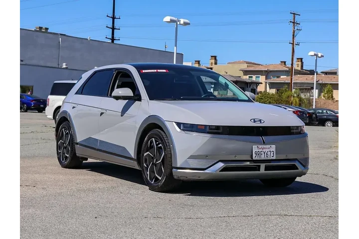 $29851 : Hyundai IONIQ 5 2024 Limited image 2