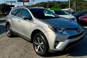 $11900 : 2017 RAV4 XLE thumbnail