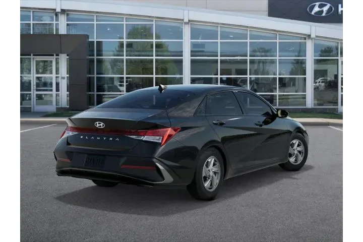 $21094 : Hyundai ELANTRA 2025 SE 4dr image 4
