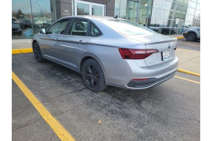 $20452 : Volkswagen Jetta 2022 SE 4dr image 5