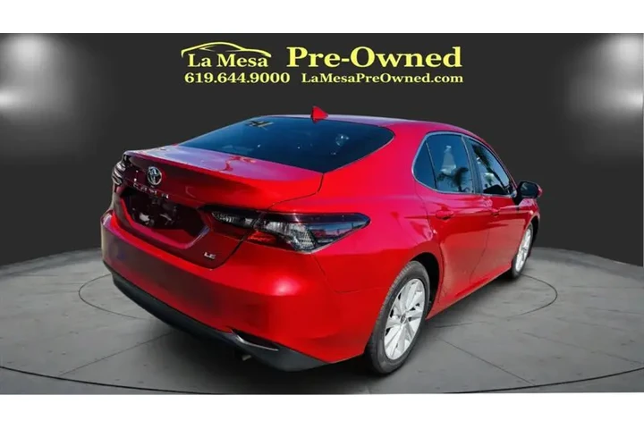 $17995 : 2023 Camry LE image 3
