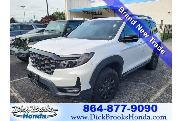 $35447 : Honda Passport 2023 AWD Trai image 1