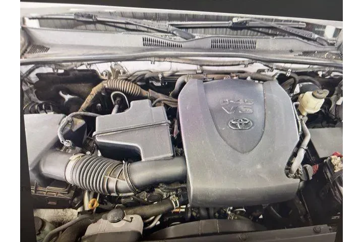 $27904 : Toyota Tacoma 2019 4x2 TRD O image 6