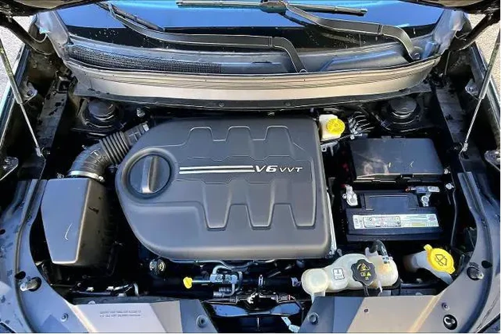 $14995 : Jeep Cherokee 2019 4x4 Latit image 9