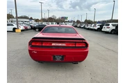 $8980 : 2013 Challenger 2dr Cpe SXT P thumbnail