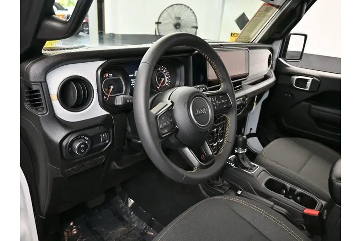 $35111 : Jeep Gladiator 2024 4x4 Will image 10