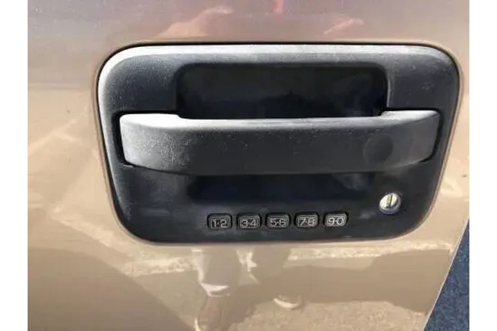 2005 F-150 XLT image 5