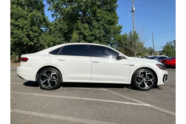 $16485 : Volkswagen Passat 2020 R-Lin image 4
