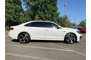 $16485 : Volkswagen Passat 2020 R-Lin thumbnail