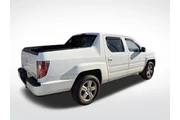 $13925 : Honda Ridgeline 2013 4x4 RTL thumbnail