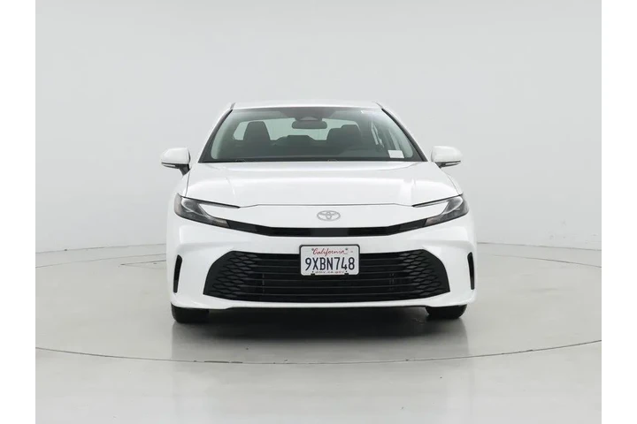 $31998 : Toyota Camry 2026 LE 4dr Sed image 5