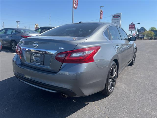 $10000 : PRE-OWNED 2018 NISSAN ALTIMA image 7