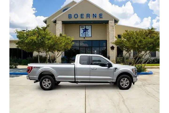 $39847 : Ford F-150 2023 4x4 XLT 4dr image 6