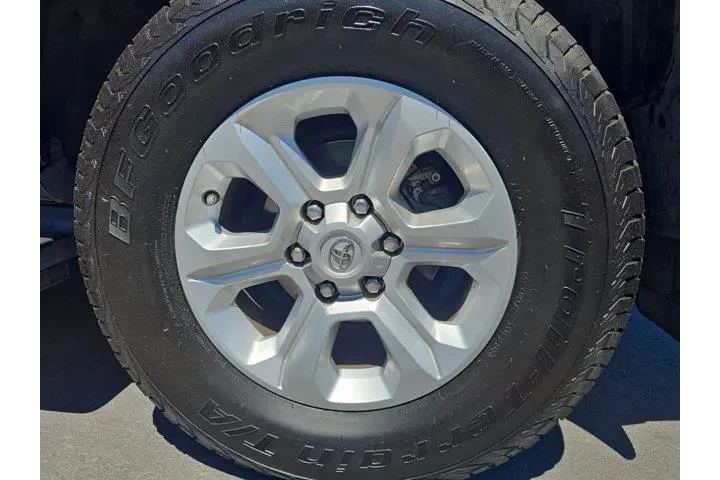 $39995 : Toyota 4Runner 2021 4x4 SR5 image 6