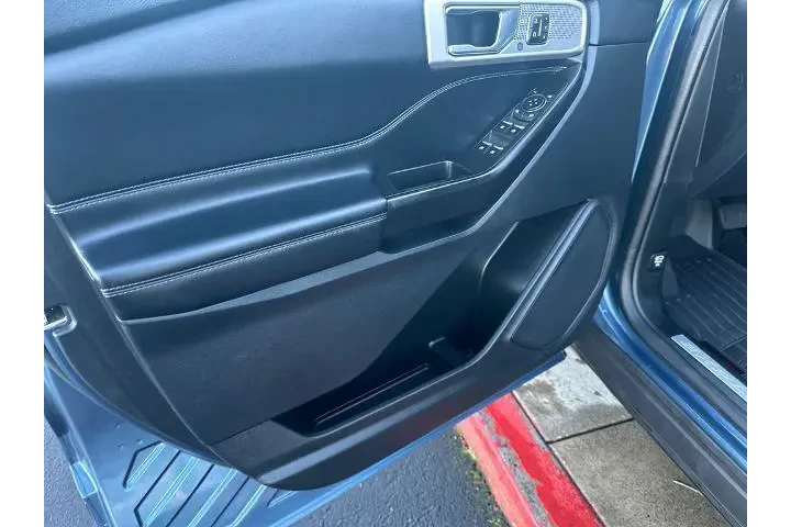 $18991 : Ford Explorer 2020 AWD Limit image 10