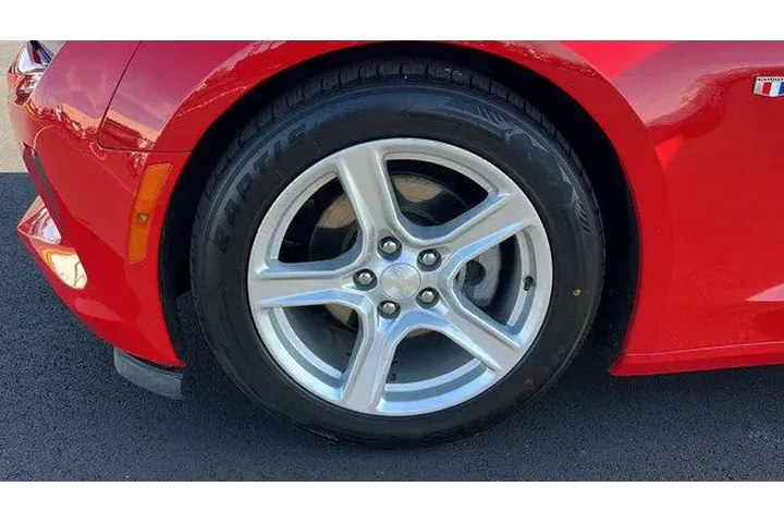 $24484 : Chevrolet Camaro 2018 LT 2dr image 10