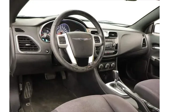 $6999 : Chrysler 200 2012 Touring 2d image 6
