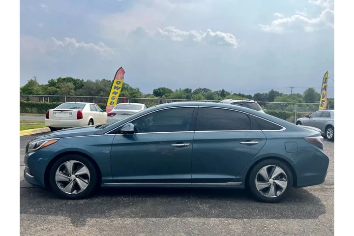 $12945 : 2016 Sonata Hybrid Limited image 9