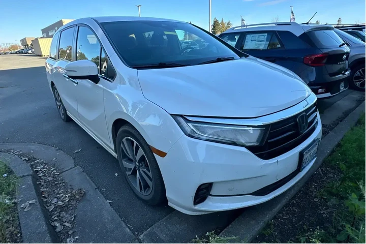 $31990 : Honda Odyssey 2022 Touring 4 image 2